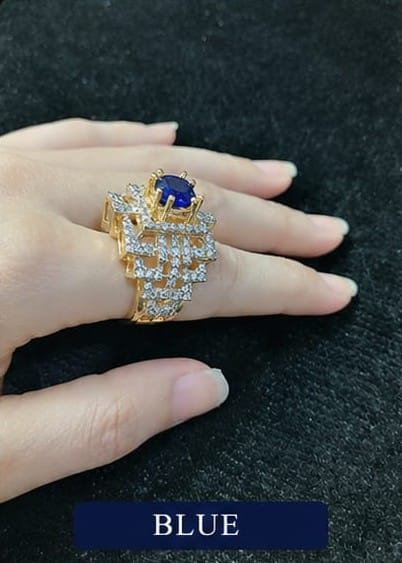 Elegant Oval Stone Ring for Women Premium Statement Accessory