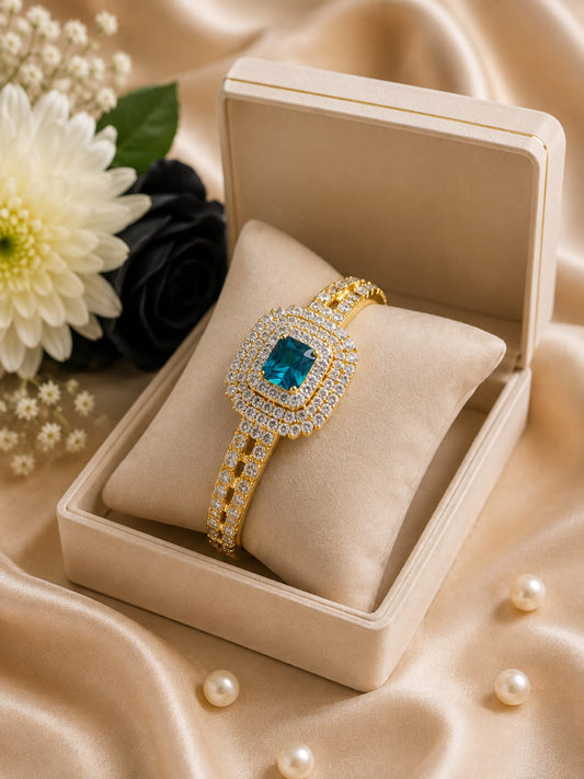 Elegant Interwoven Crystal Cuff Bracelet with Adjustable Fit
